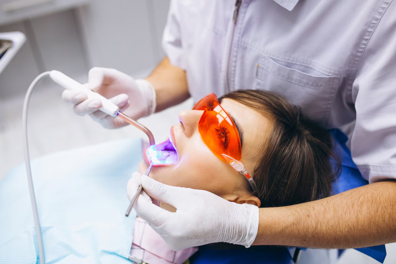 Expert Guide to Wisdom Teeth Removal: Procedure, Recovery, and FAQs